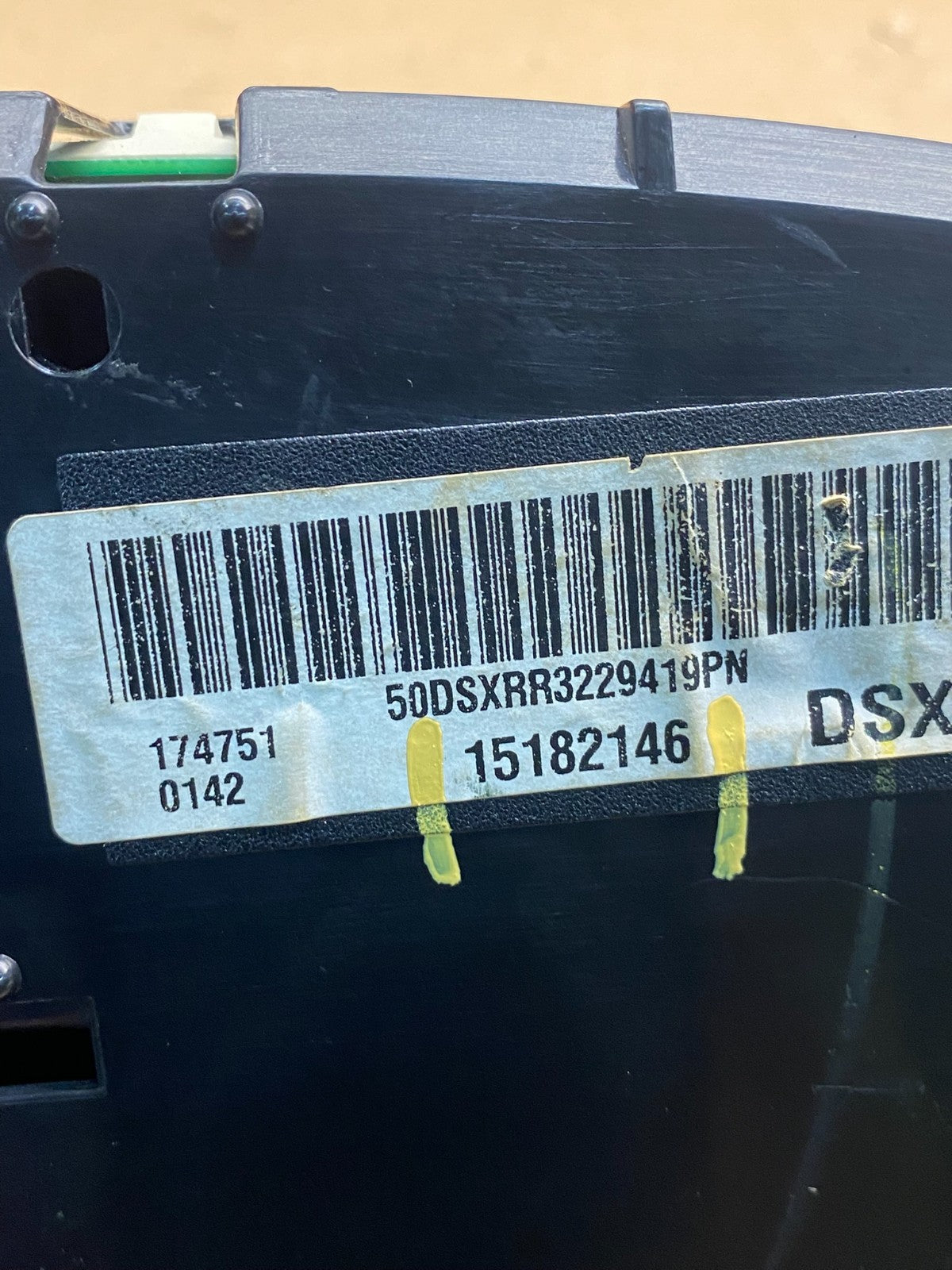 2003 to 2006 Chevrolet Silverado Speedometer Instrument Cluster AH9770 DW5