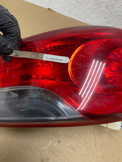 2011 2012 2013 Hyundai Elantra Sedan Right Passenger Tail Light AF9929 LK3