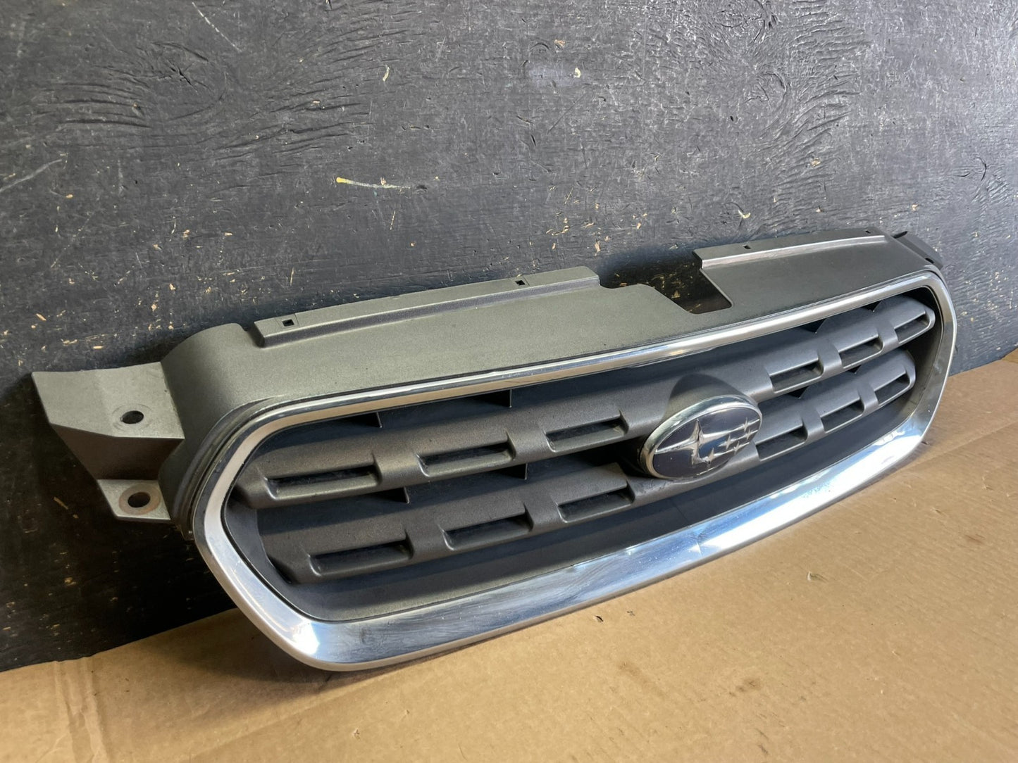 2005 to 2007 Subaru Legacy Outback Front Grill Grille AB3000 DG1