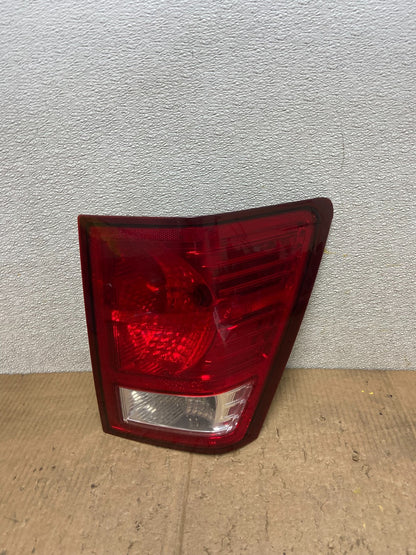 2007 to 2010 Jeep Grand Cherokee Right Passenger Tail Light AA7115 DW0