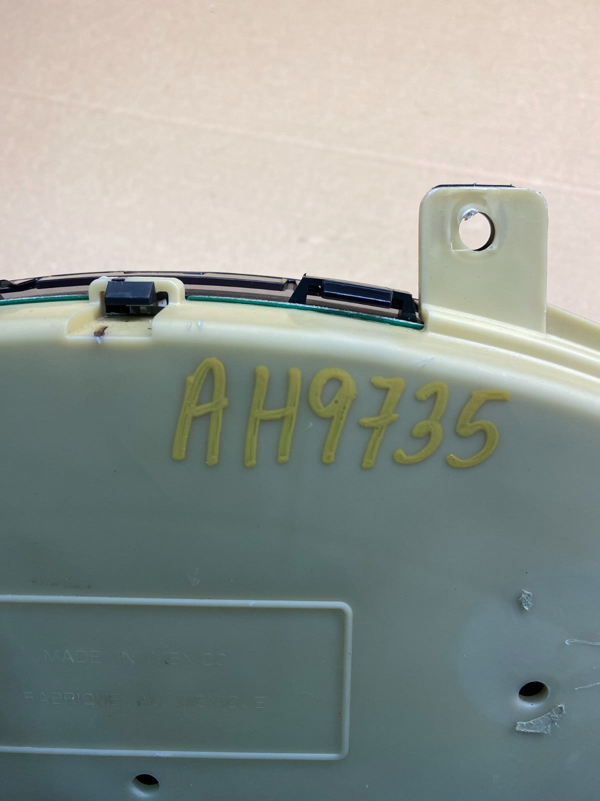 2008 to 2012 Buick Enclave Instrument Gauge Cluster Speedometer AH9735 PS5