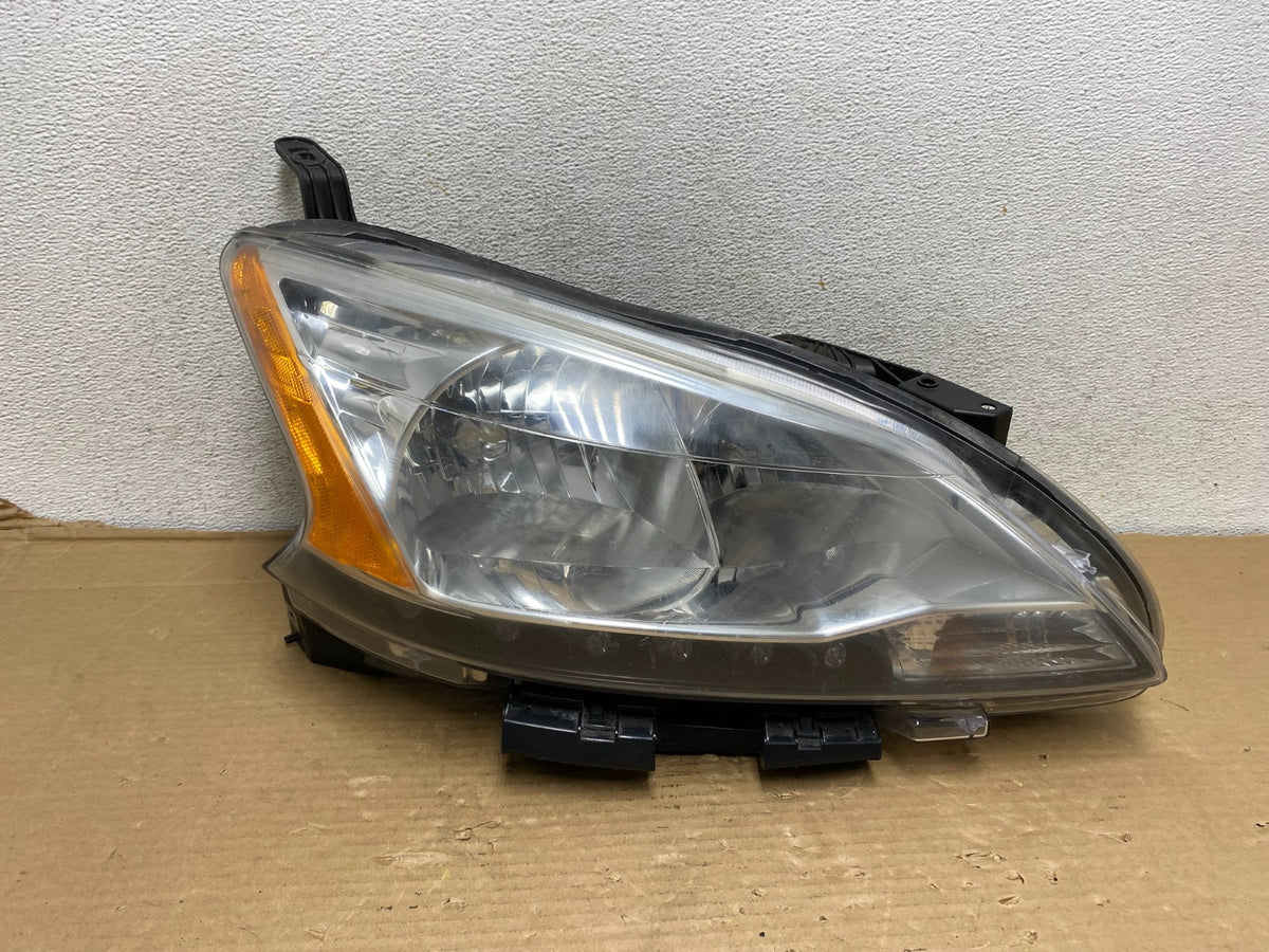 2013 - 2015 Nissan Sentra W/LED Halogen Right Passenger Headlight AG9239 DW0