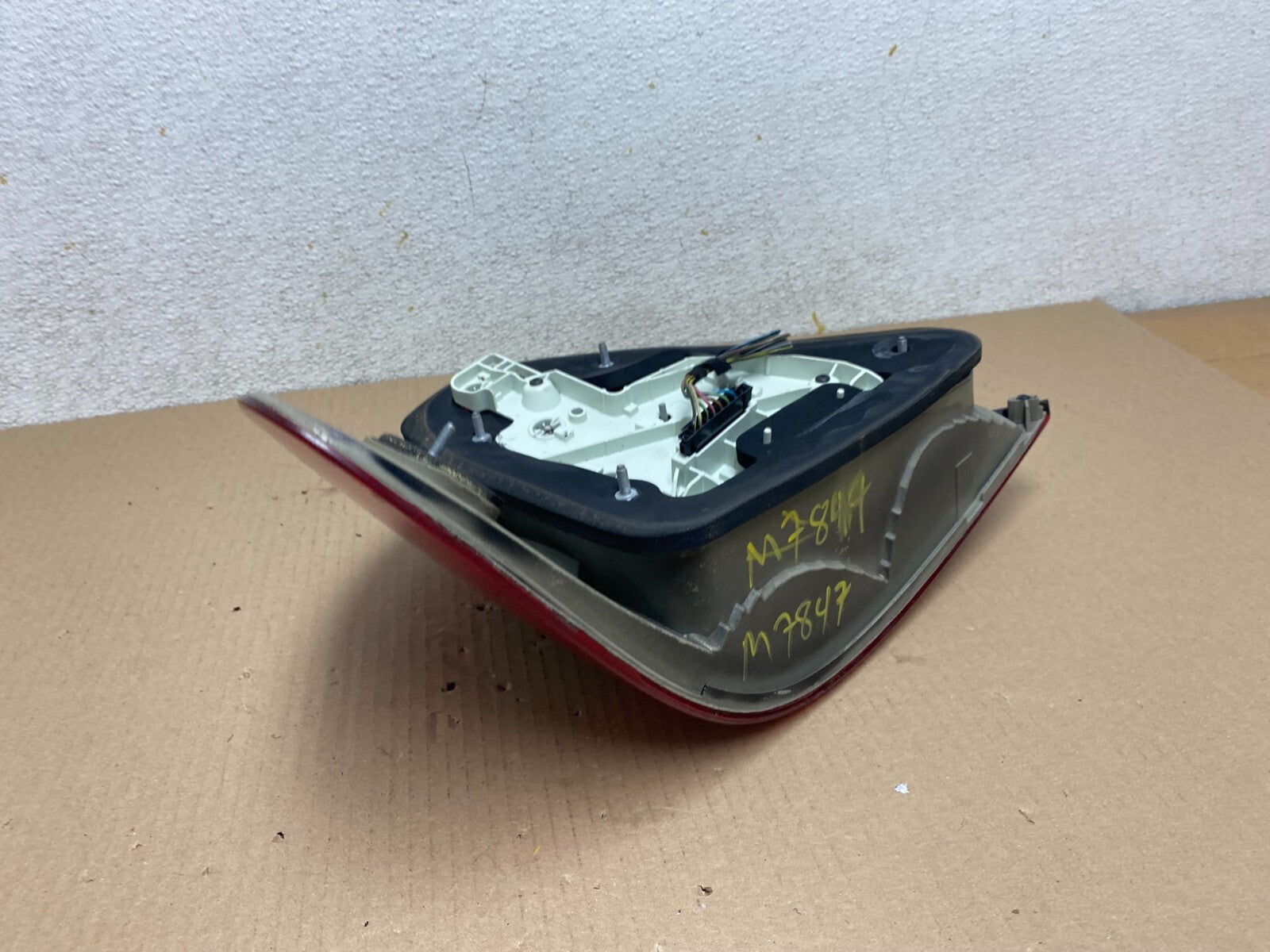 2007 - 2009 Mercedes E E320 E500 Sedan Right Passenger Tail Light M7847 DW5