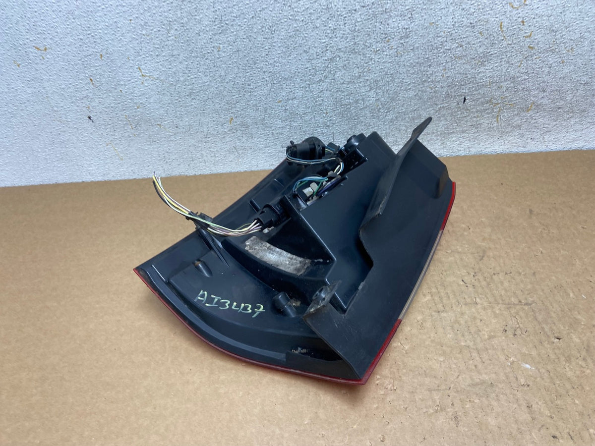 2011-2016 Chrysler Town and Country Right Passenger RH Tail Light AI3437 LK5