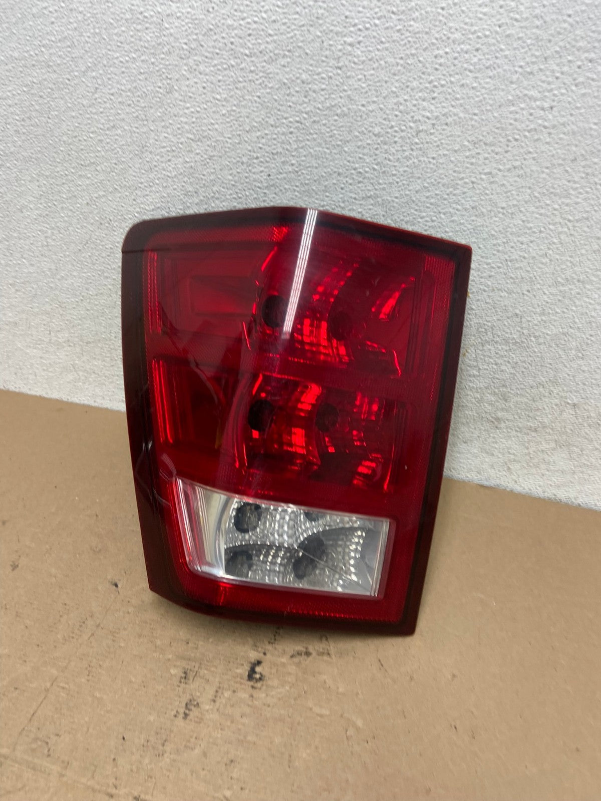 2005 to 2006 Jeep Grand Cherokee Left Driver Side Lh Tail Light AF4541 LK0