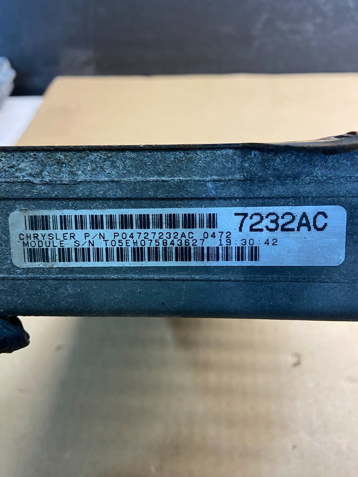 1998 Chrysler  Caravan  3.3 Engine Control Unit ECU Module P04727232AC ac0589 DG2
