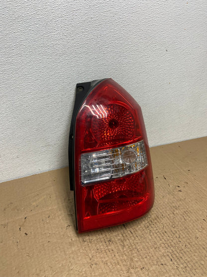 2005 to 2009 Hyundai Tucson Right Passenger Rh Tail Light OEM AC4053 LK2