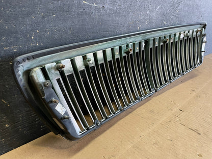 2002 to 2005 Hyundai Azera XG350 Front Upper Grill Grille W/Emblem OE  AA2243 DG4