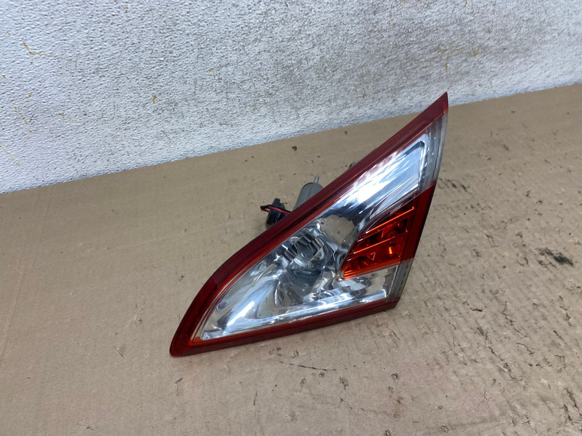 2011-2014 Nissan Murano Right Passenger RH Side Inner Tail Light AI2475 LK2
