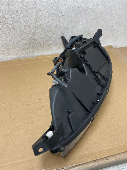 2006 to 2010 Toyota Sienna Right Passenger Rh Side Headlight Halogen AH8248 DW7