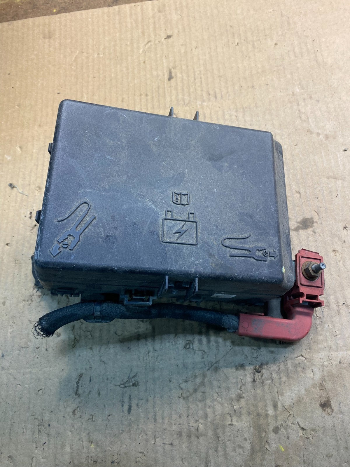 2006  Dodge Charger Totally Integrated Power Module Fuse Box TIPM z5005 DG5
