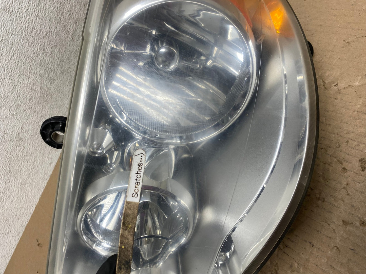 2008 to 2016 Chrysler Town and Country Left Driver Lh Side Headlight AE8859 LK3