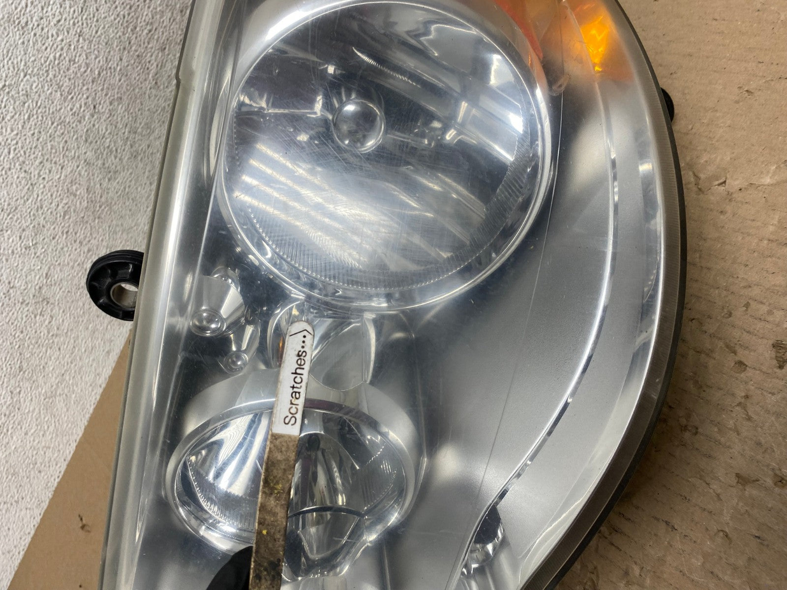 2008 to 2016 Chrysler Town and Country Left Driver Lh Side Headlight AE8859 LK3