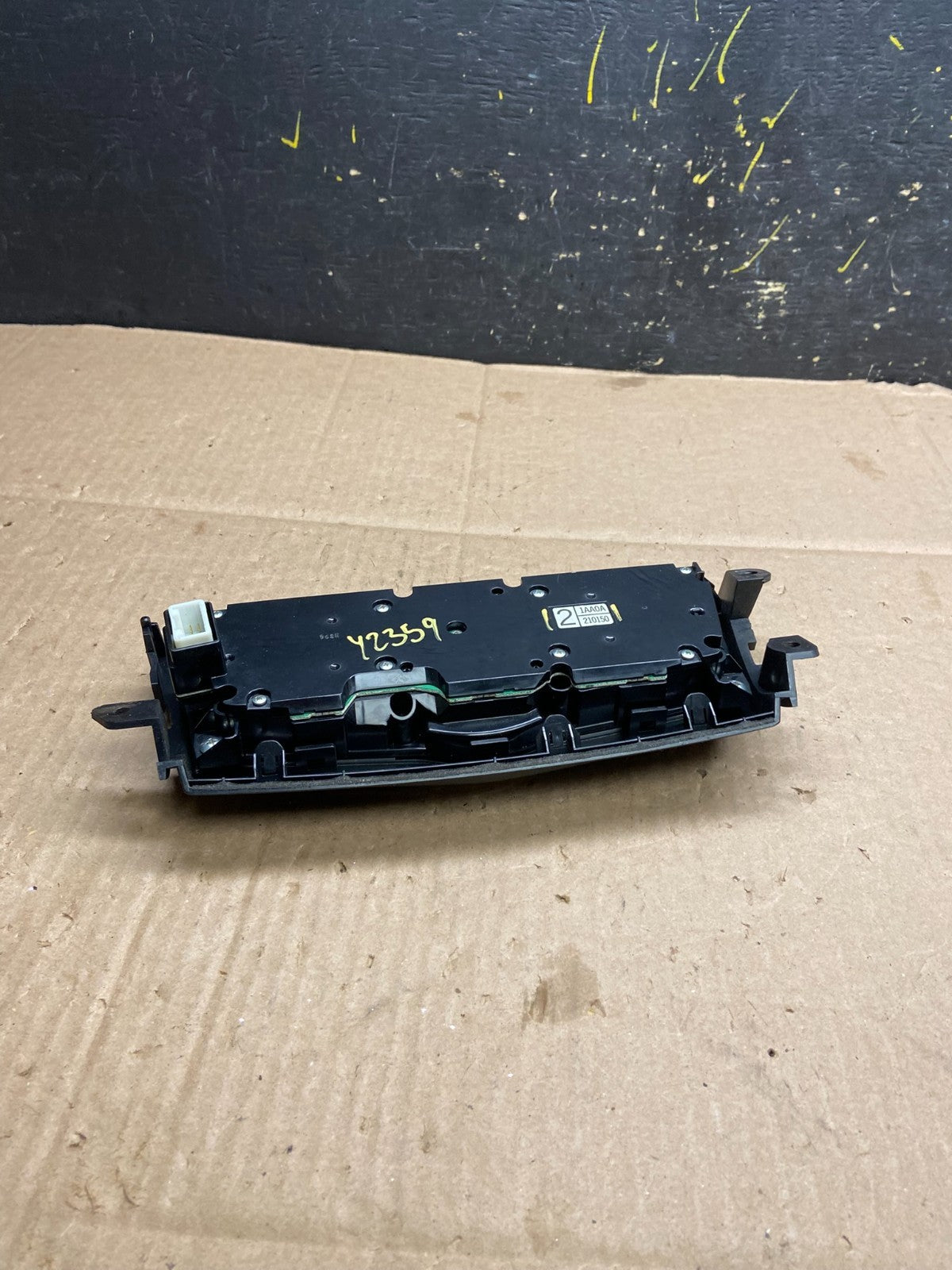 2009-2014 Nissan Murano AM FM Radio CD Control Panel Y2359 DG4