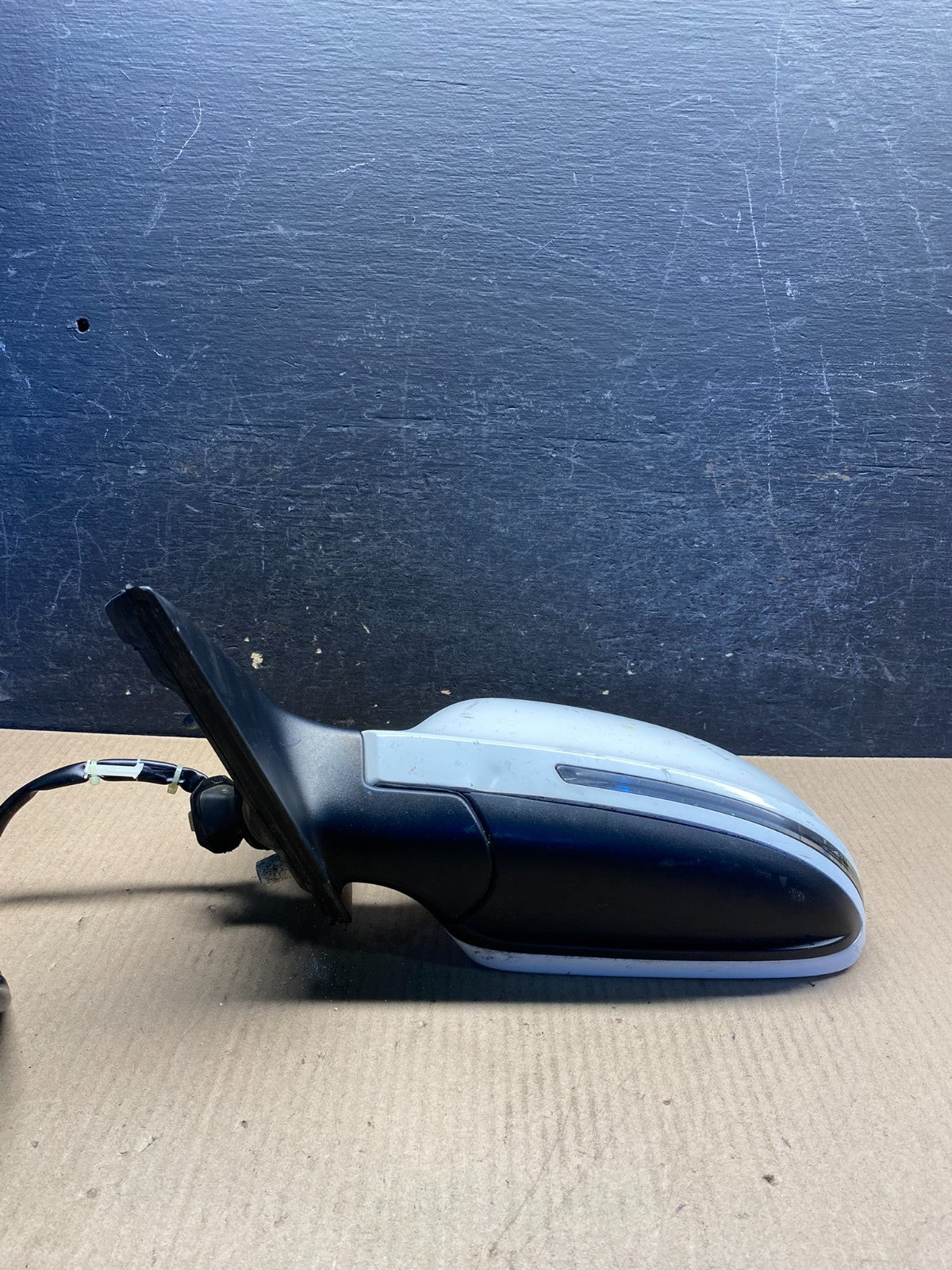 2009 to 2012 Audi A4 Left Driver LH Side View Power Door Mirror AI5372 DW3