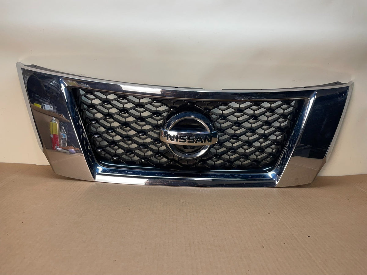 2013 to 2016 Pathfinder Front Upper Chrome Camera Grill Grille AJ1026 DG0