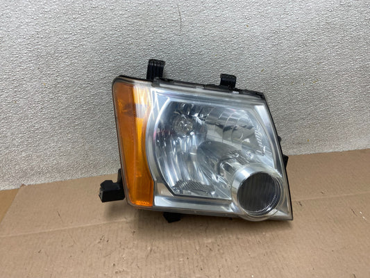 2005-2015 Nissan Xterra Right Passenger RH Headlight OEM Z4005 DW0