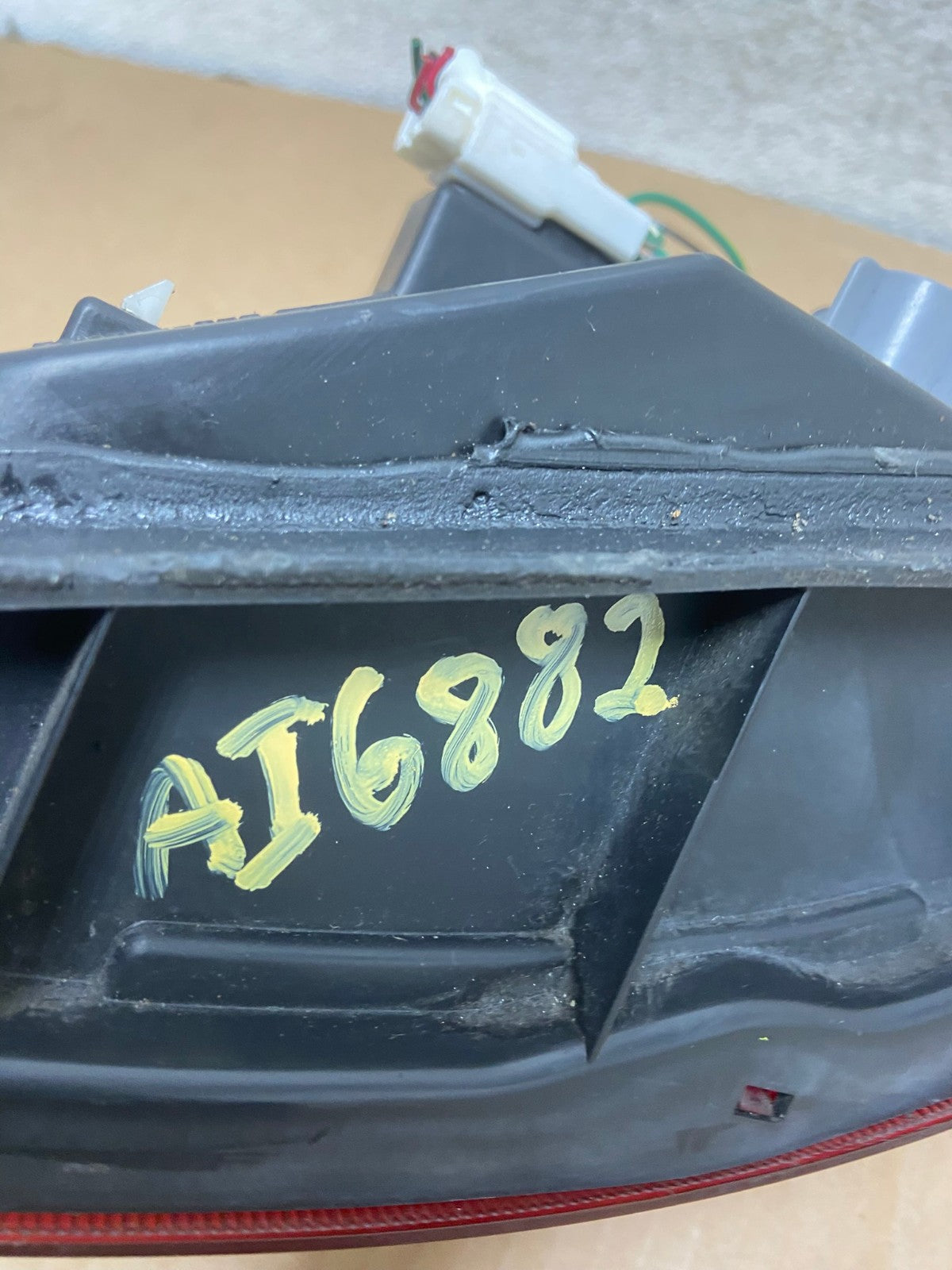 2000 2001 2002 2003 Nissan Sentra Left Driver Side Tail Light AI6822 LK7