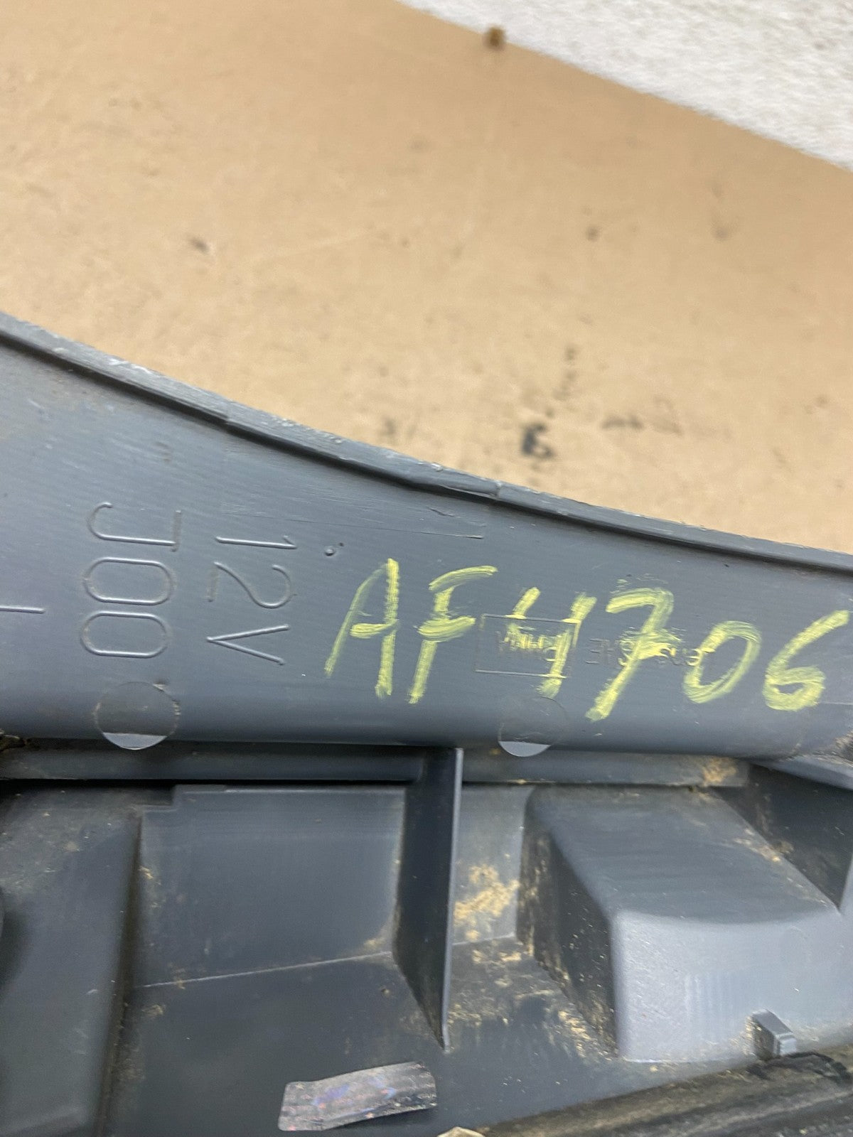 2004 2005 2006 Scion XB Left Driver LH Side Tail Lights AF4706 DW6
