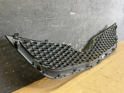 2010 to 2011 Toyota Camry Front Upper Grill Grille AA2264 DG7