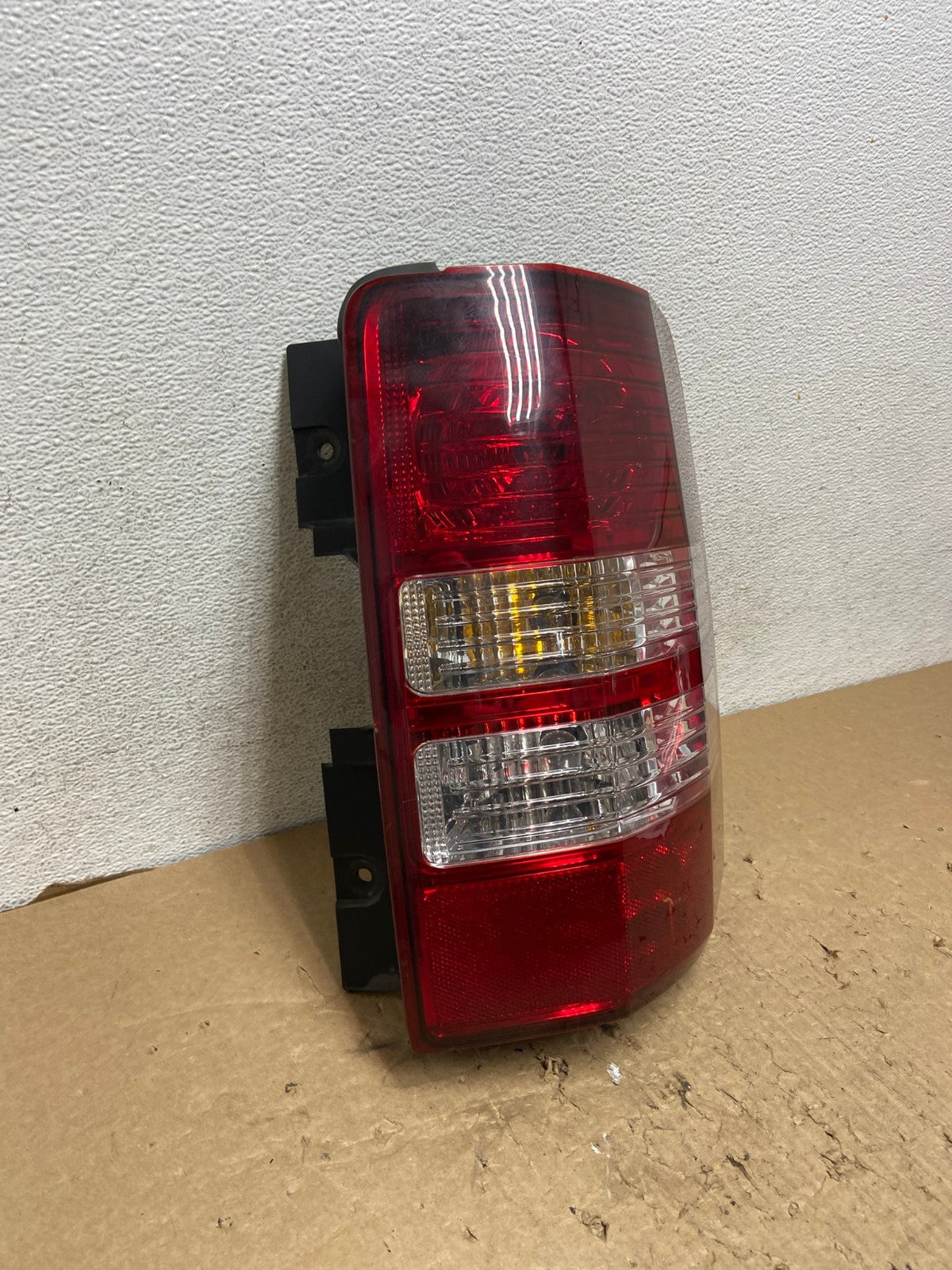 2008 to 2012 Jeep Liberty Right Passenger RH Side Tail Light AF8320 LK2
