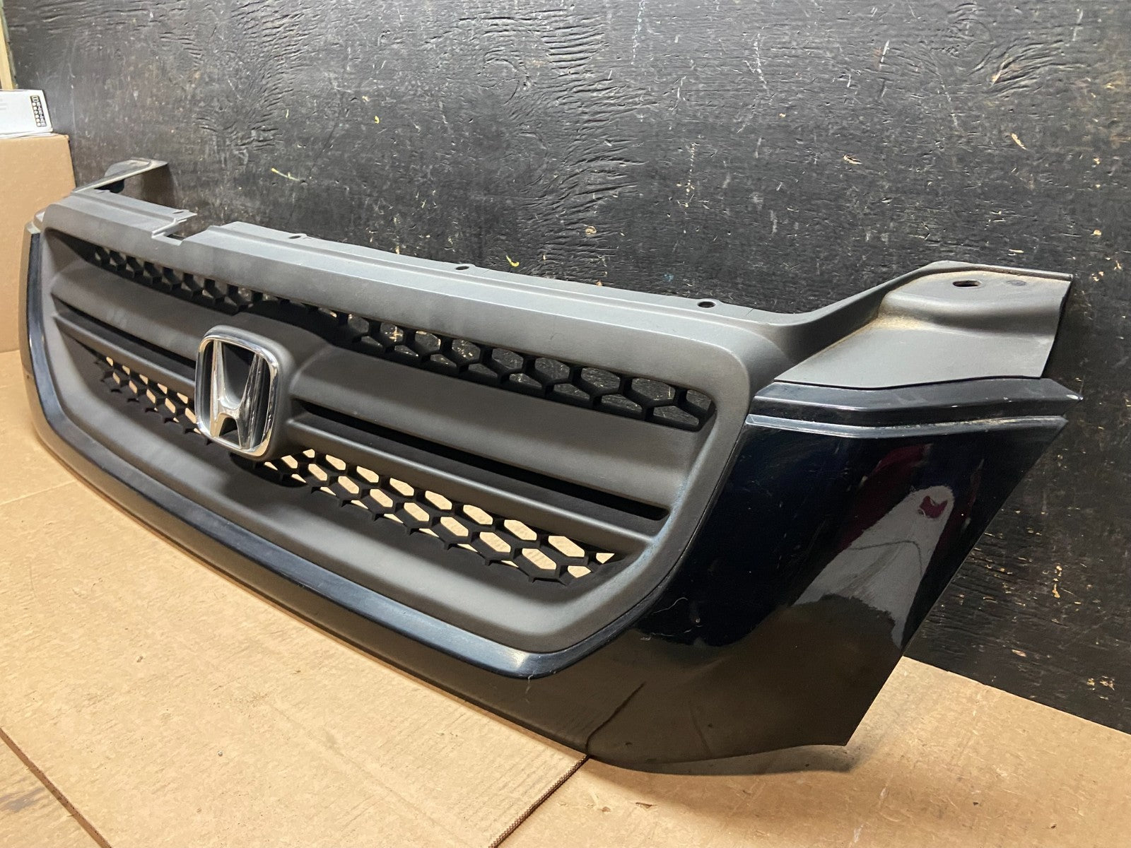 2003 2004 2005 Honda Pilot Front Upper Grill Grille Oem Y9388 DG1