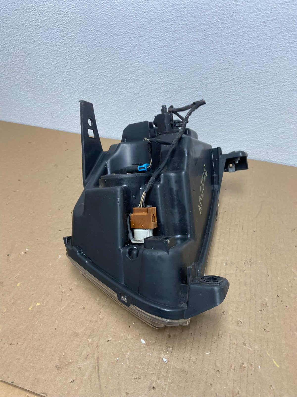 2011-2013 Jeep Grand Cherokee Right Passenger Halogen Headlight AB6528 DW8