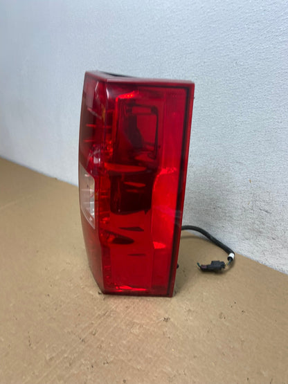 2008 to 2013 Chevrolet Tahoe Hybrid Right Passenger Tail light Led AF7412 LK1