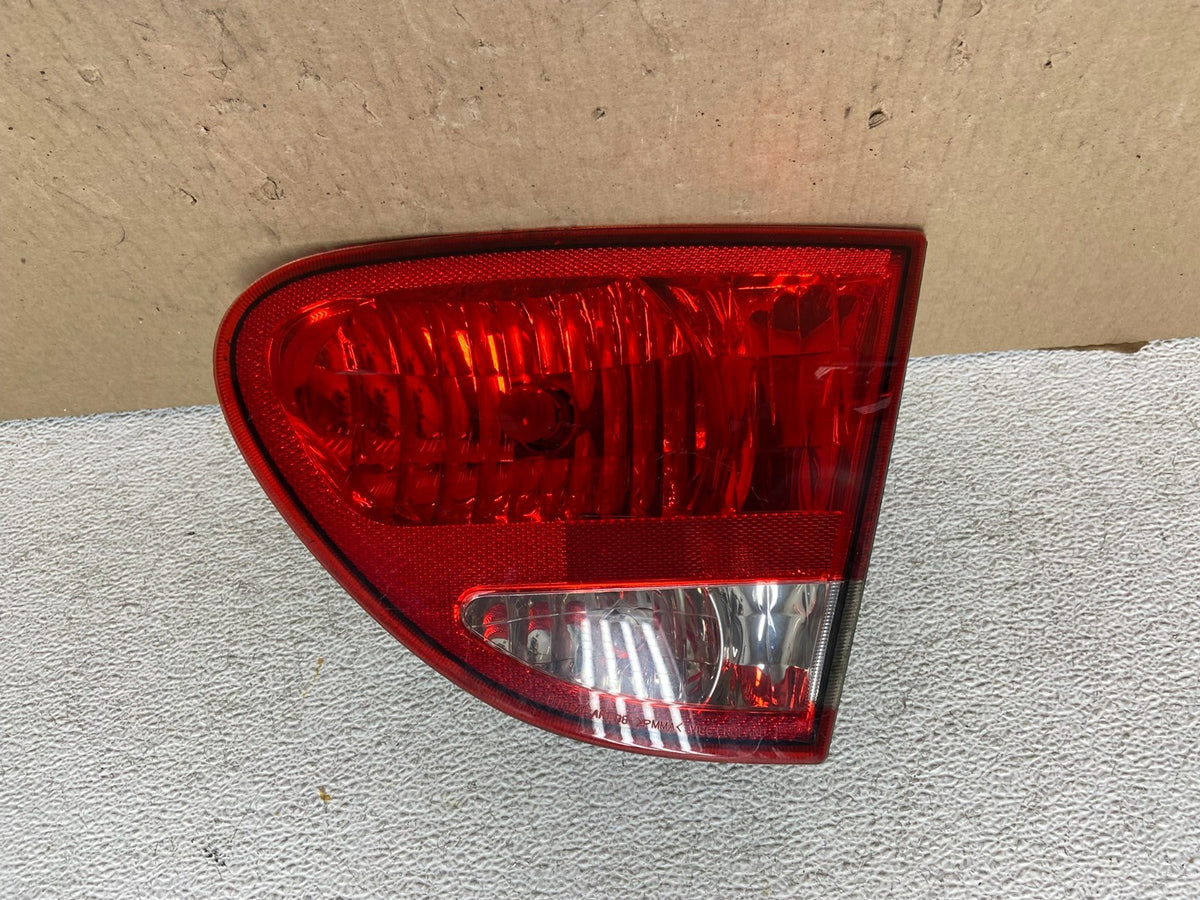 1999 to 2004 Oldsmobile Alero Right Passenger RH Inner Tail Light ag7989 DG0
