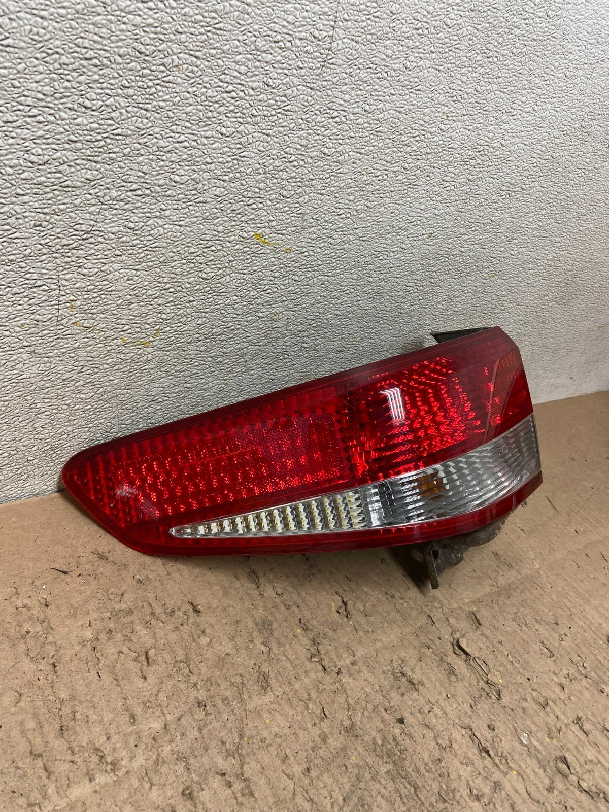 2003 to 2004 Honda Accord Sedan Left Driver Lh Side Tail light Y4804 PS2