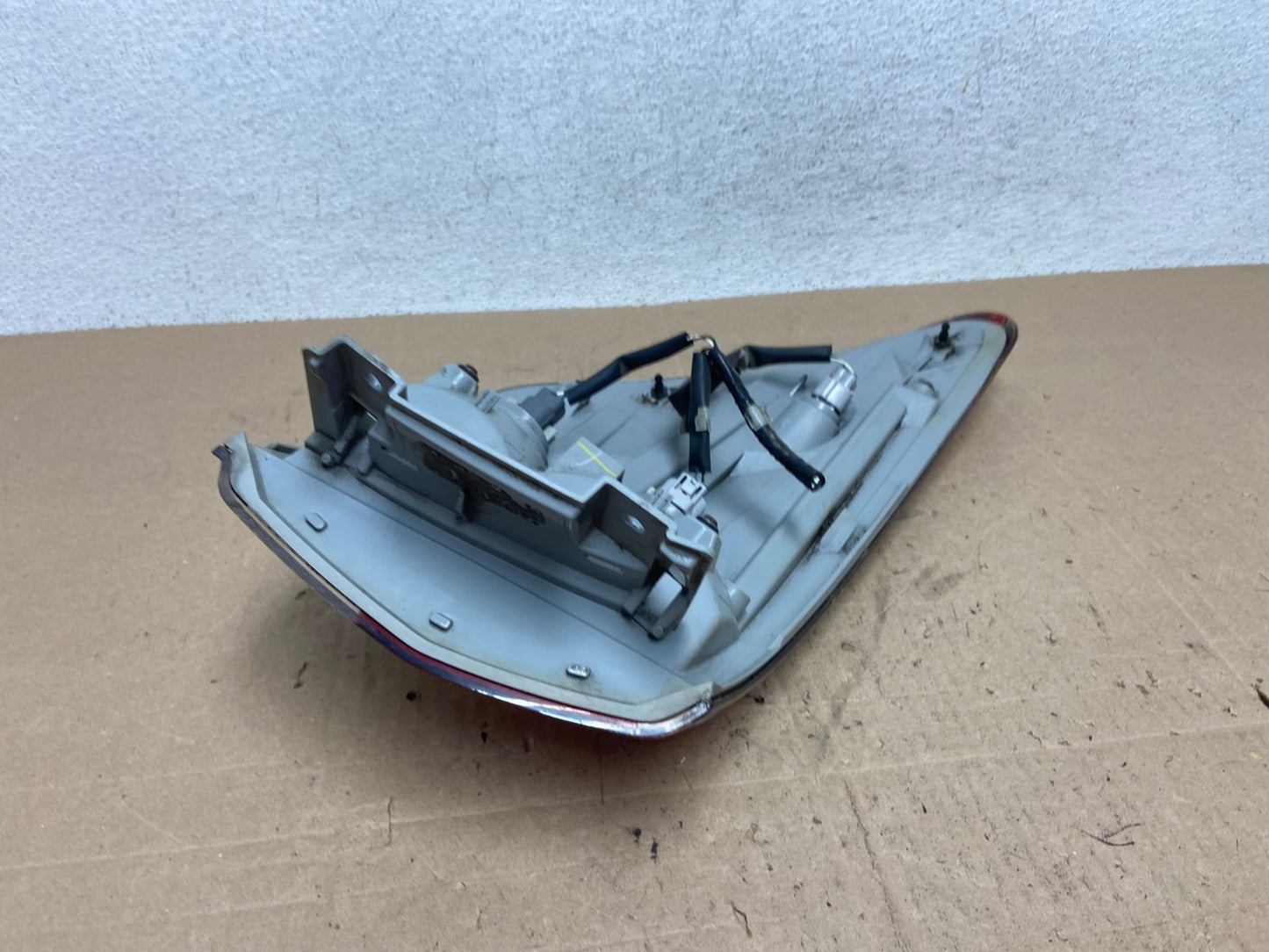 2013 to 2016 Nissan Pathfinder Passenger Right Side Tail Light AE6154 LK4