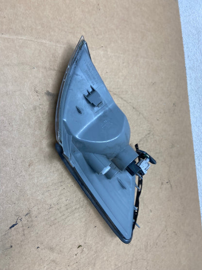2000 to 2001 Lexus ES300 Left Driver LH Side Turn Signal AE3112 LK4