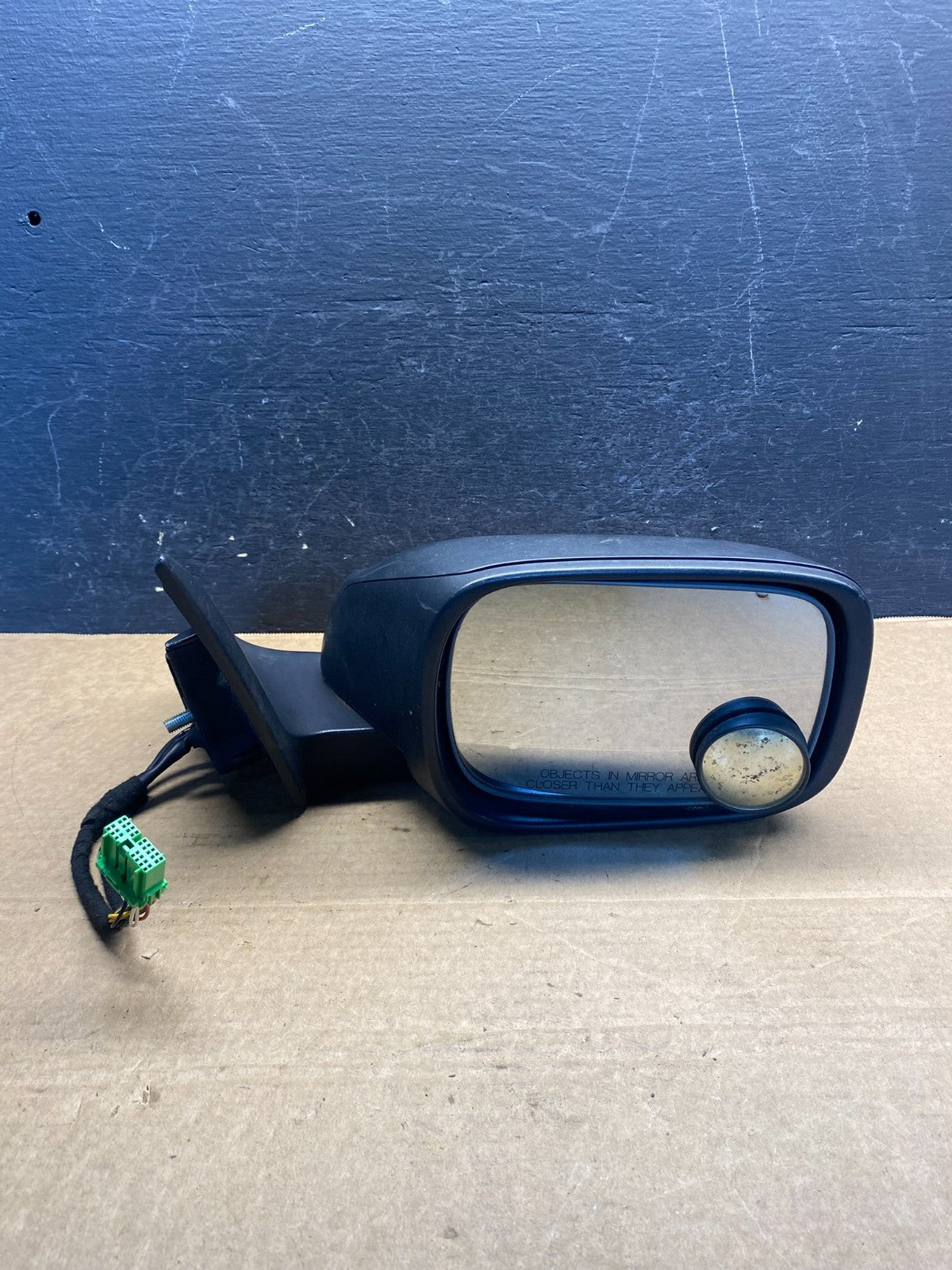 2003 to 2006 Volvo XC90 Right Passenger Side View Door Mirror af7631 DG8