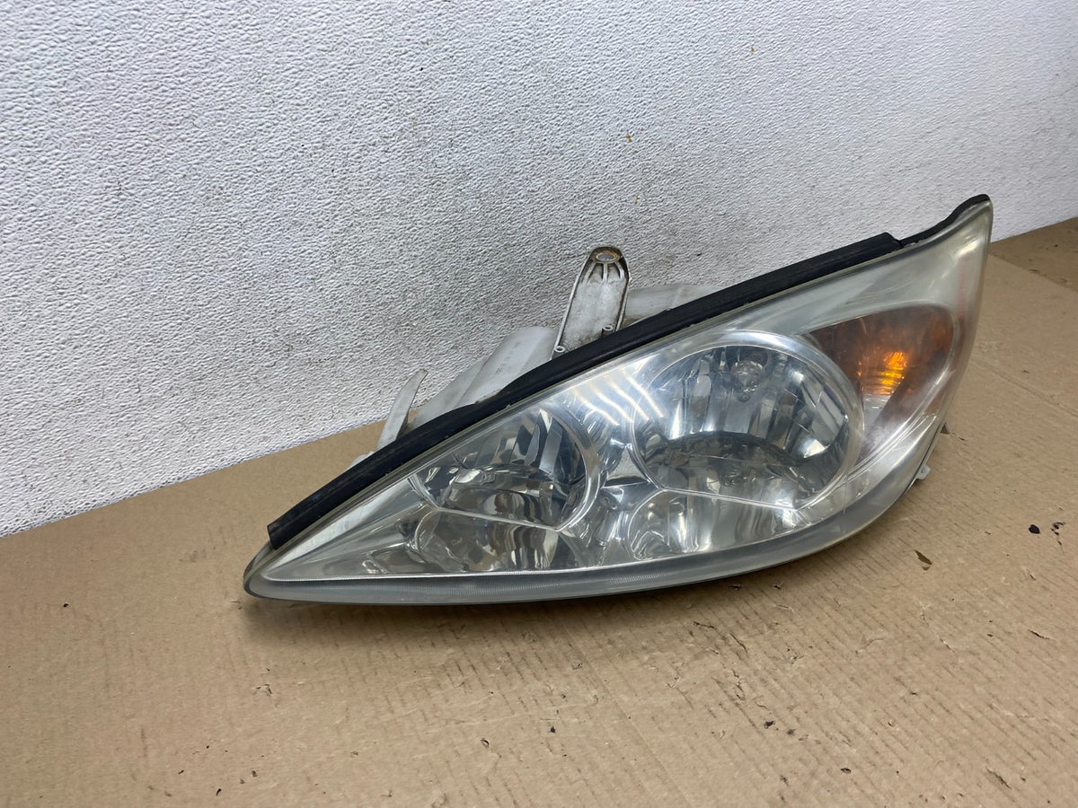 2002 2003 2004 Toyota Camry Left Driver Lh Side Halogen Headlight AF5868 DW2