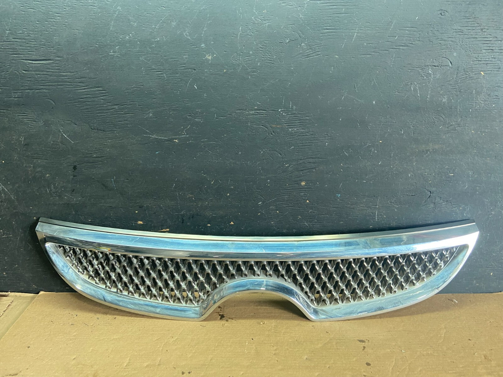 2007 to 2011 Hyundai Veracruz Chrome Grille Grill OEM O7816 DG0