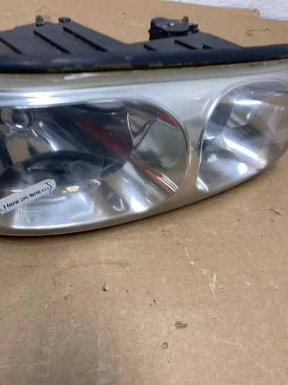 2000 to 2005 Buick Lesabre Headlight Right Passenger Side Halogen AD3981 DW4