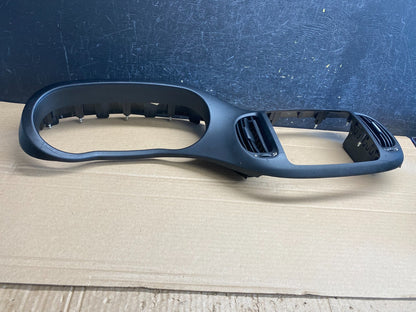 2014 - 2017 Fiat 500L Dash Instrument Cluster Speedometer Radio Bezel af6552 DG1