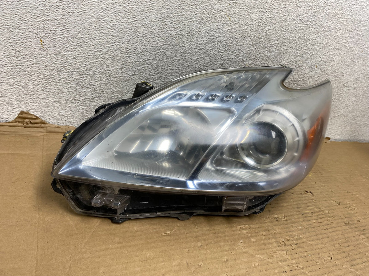 2010 - 2011 Toyota Prius Left Driver LH Blue Halogen Headlight DEPO AG9278 DW1