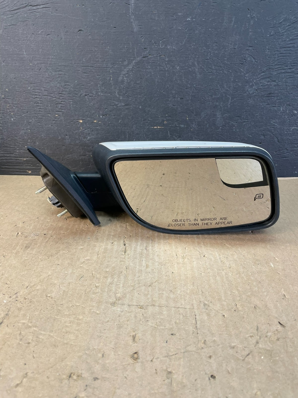 2010 to 2016 Lincoln MKS Right Passenger RH Side Side View Door Mirror AD5917 DW7