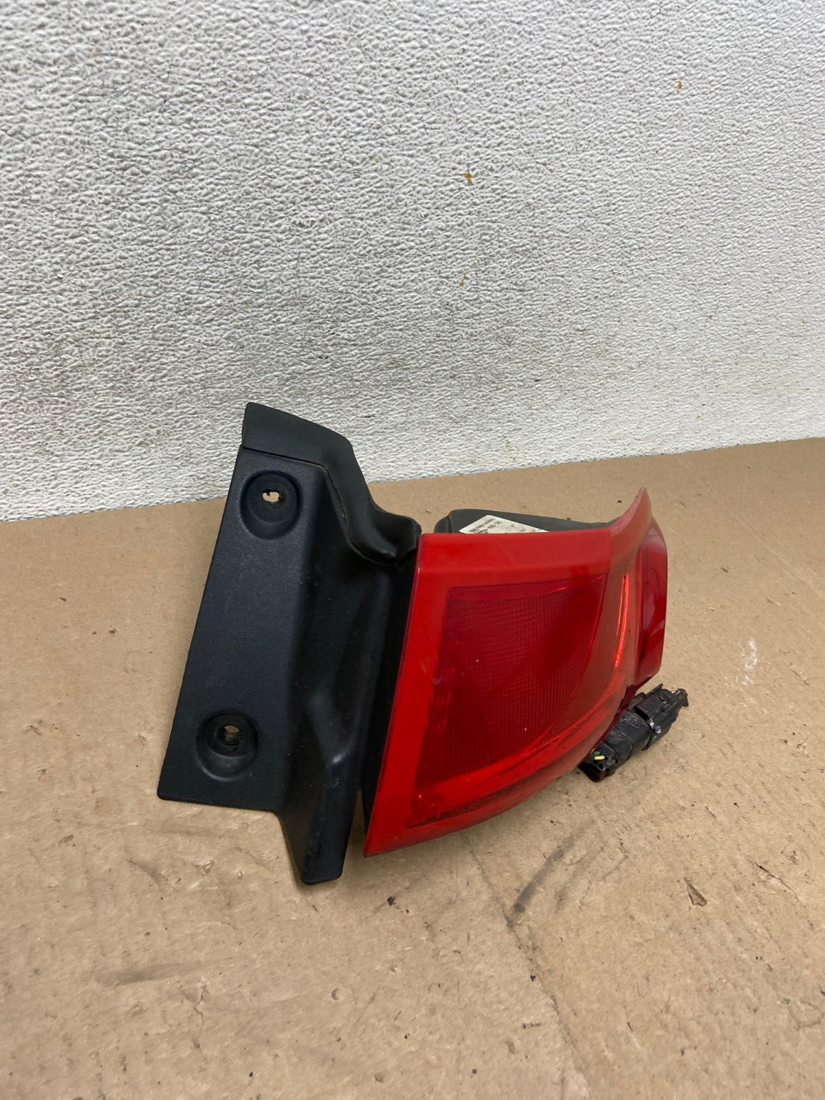 2010-2018 Lincoln Mkt Right Passenger Rh Side Tail Light AG4868 LK2