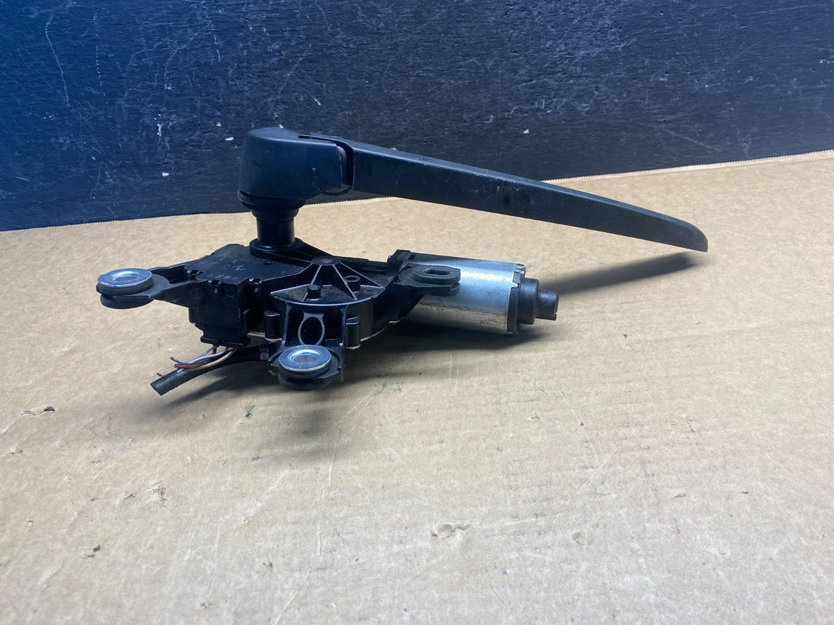 2009 to 2017 Audi Q5 Rear Windshield Washer Wiper Motor AF6589 DG1