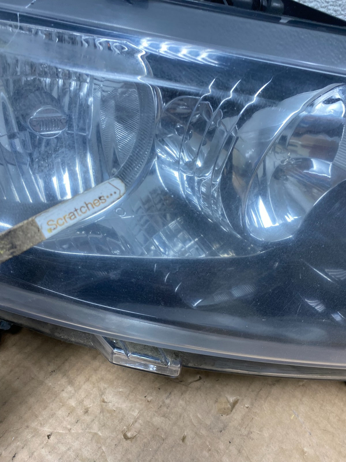 2011-2013 Jeep Grand Cherokee Right Passenger Halogen Headlight AI4467 DW3
