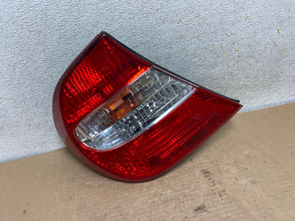 2002 2003 2004 Toyota Camry Left Driver LH Side Tail Light AI0947 LK0