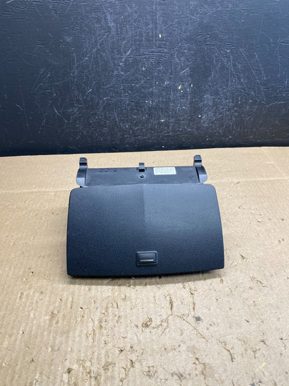 2008-2011 Mercedes W204 C300 Navigation Display Screen Monitor w/Cover AC9153 DG0