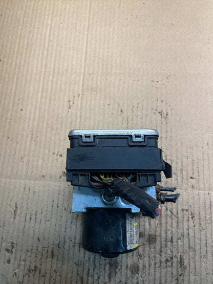 2011 to 2013  BMW X3 ABS Anti-Lock Brake Pump 3451 6851086-01 OEM X8602 DG2