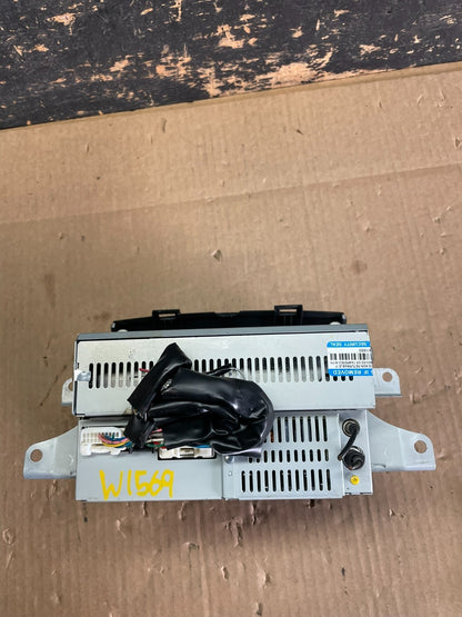 2004 to 2010 Toyota Sienna AM FM CD WMA Mp3 Radio Receiver AB3048 DG2