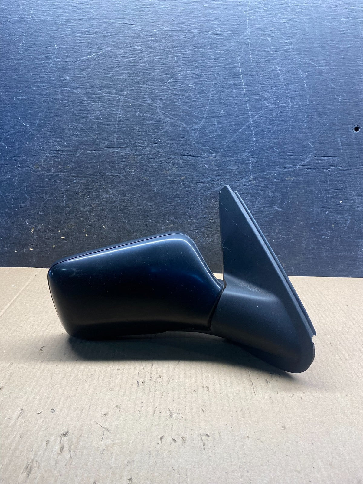 1993 to 1999 Volkswagen Golf Right Passenger Side View Door Mirror AH32920