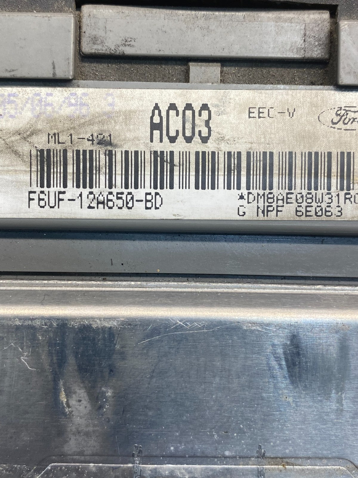 1996 Ford E150 E250 4.9L Engine Control Module ECU F6UF-12A650-BD AE7765 DW2