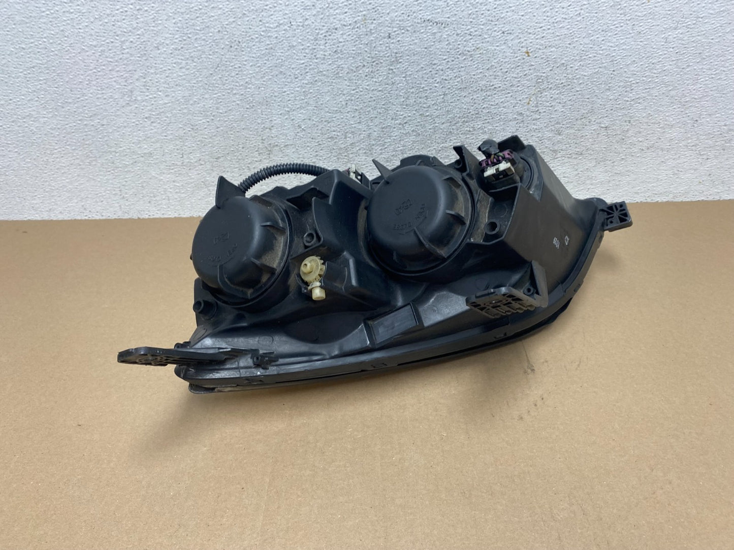2008 2009 2010 Saturn Vue Right Passenger Halogen Headlights AE7138 DW5