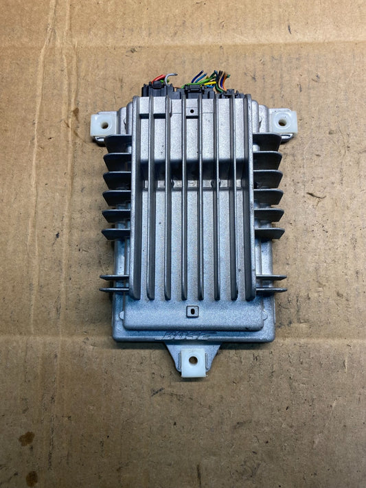 GM Radio Speaker Audio Amplifier Module 20942617 AB3858 DG0